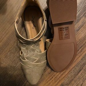 Qupid tan booties (never worn)